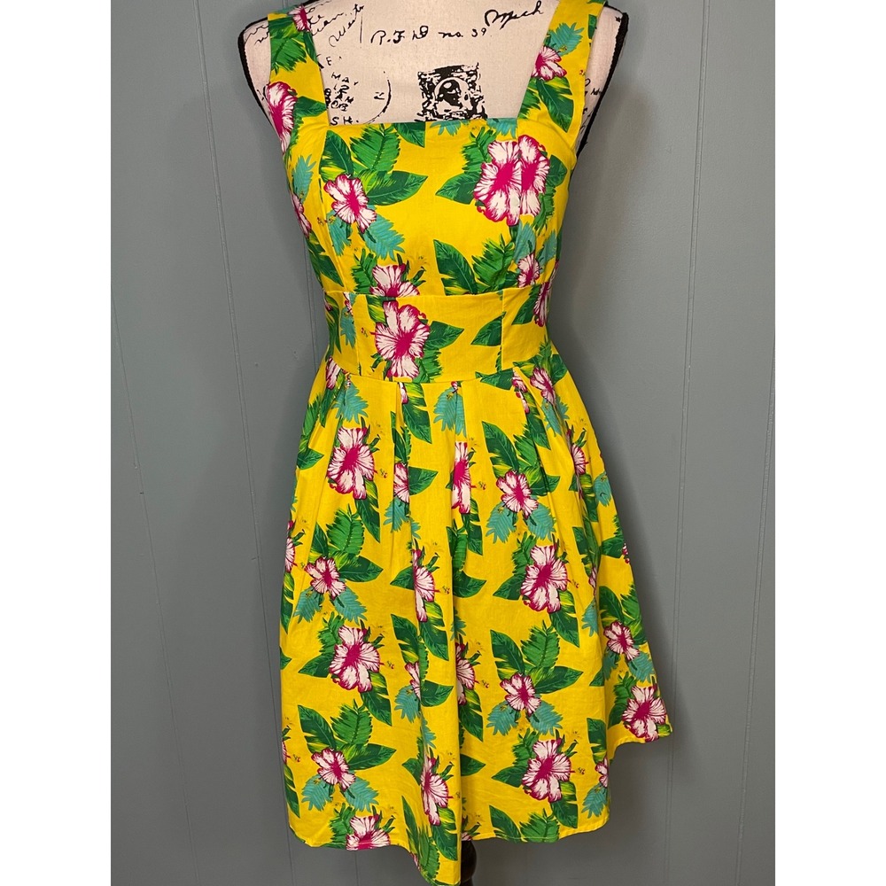 Yellow Tropical Floral‎ Print Square Neck Sundress Size M